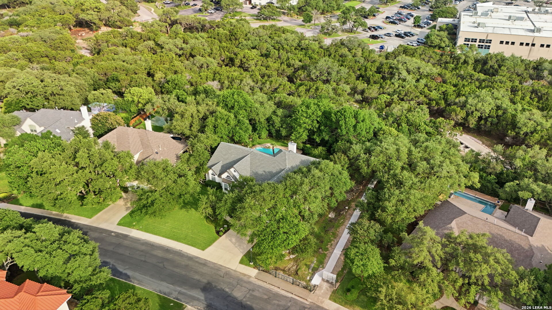 2810 Falling Brook