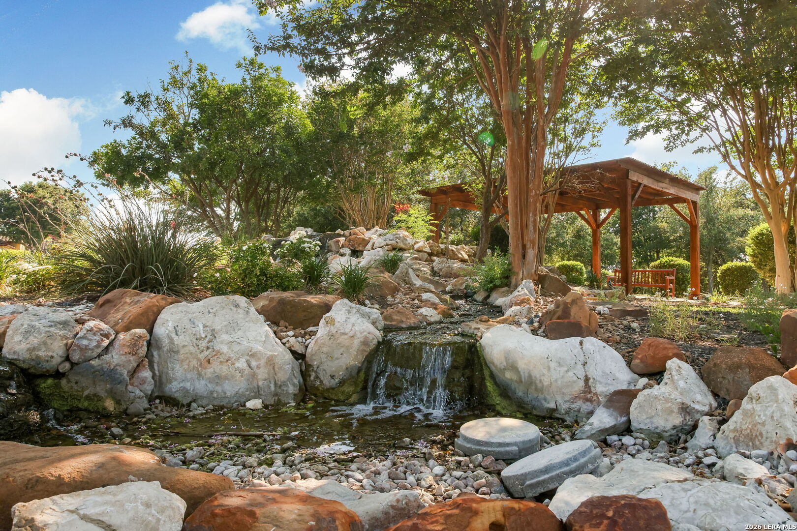 2810 Falling Brook