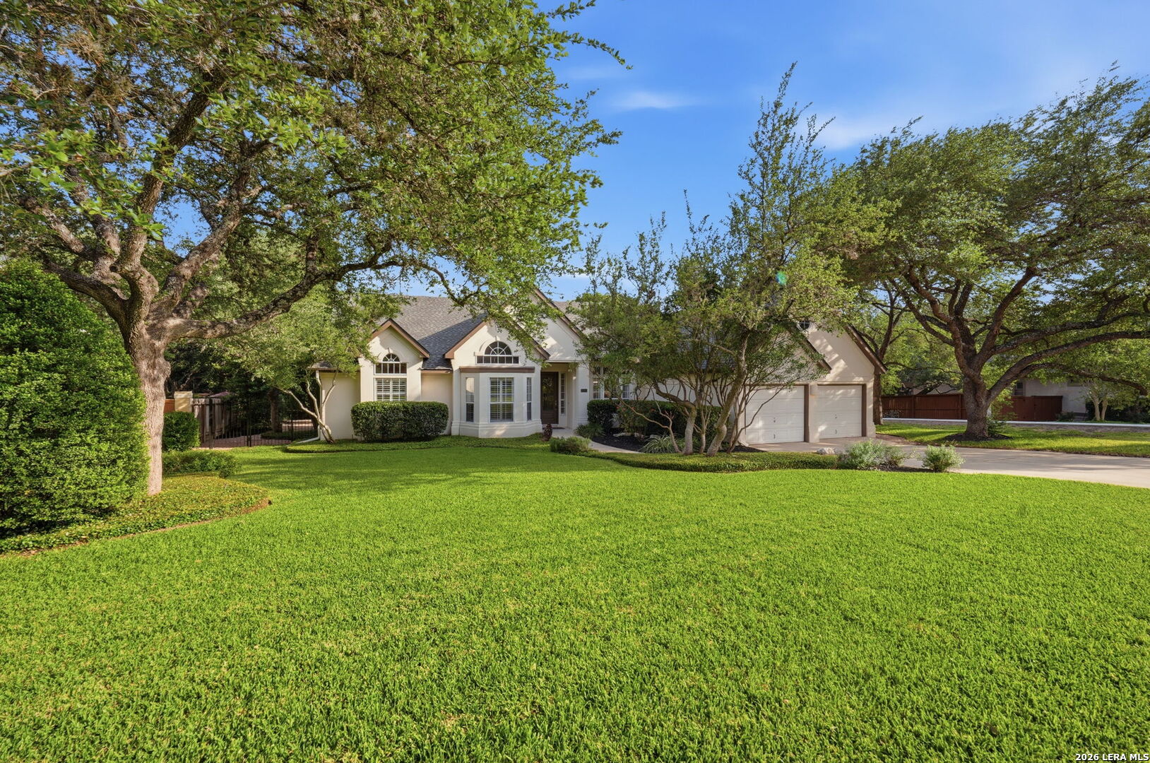 2810 Falling Brook