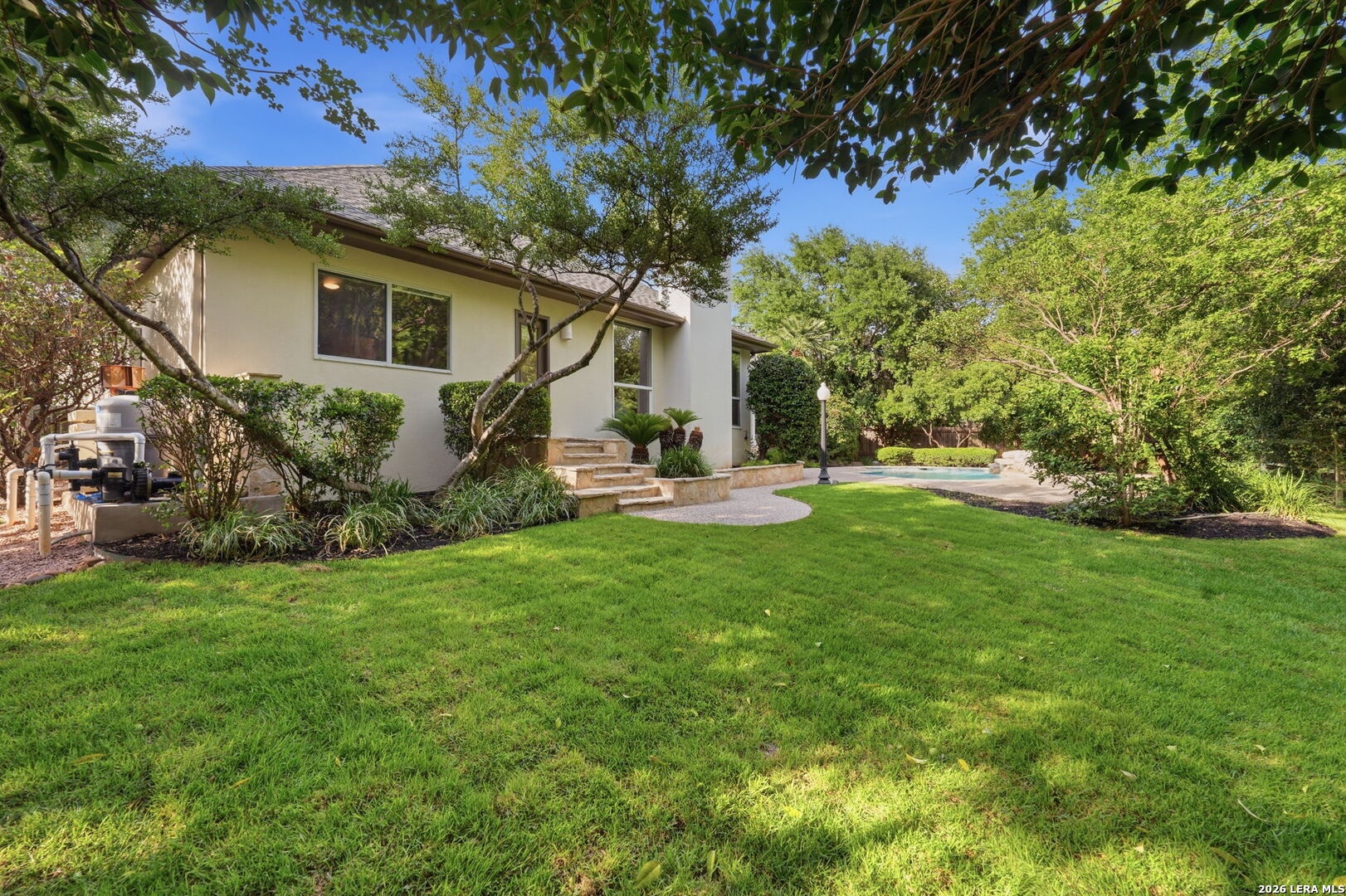 2810 Falling Brook