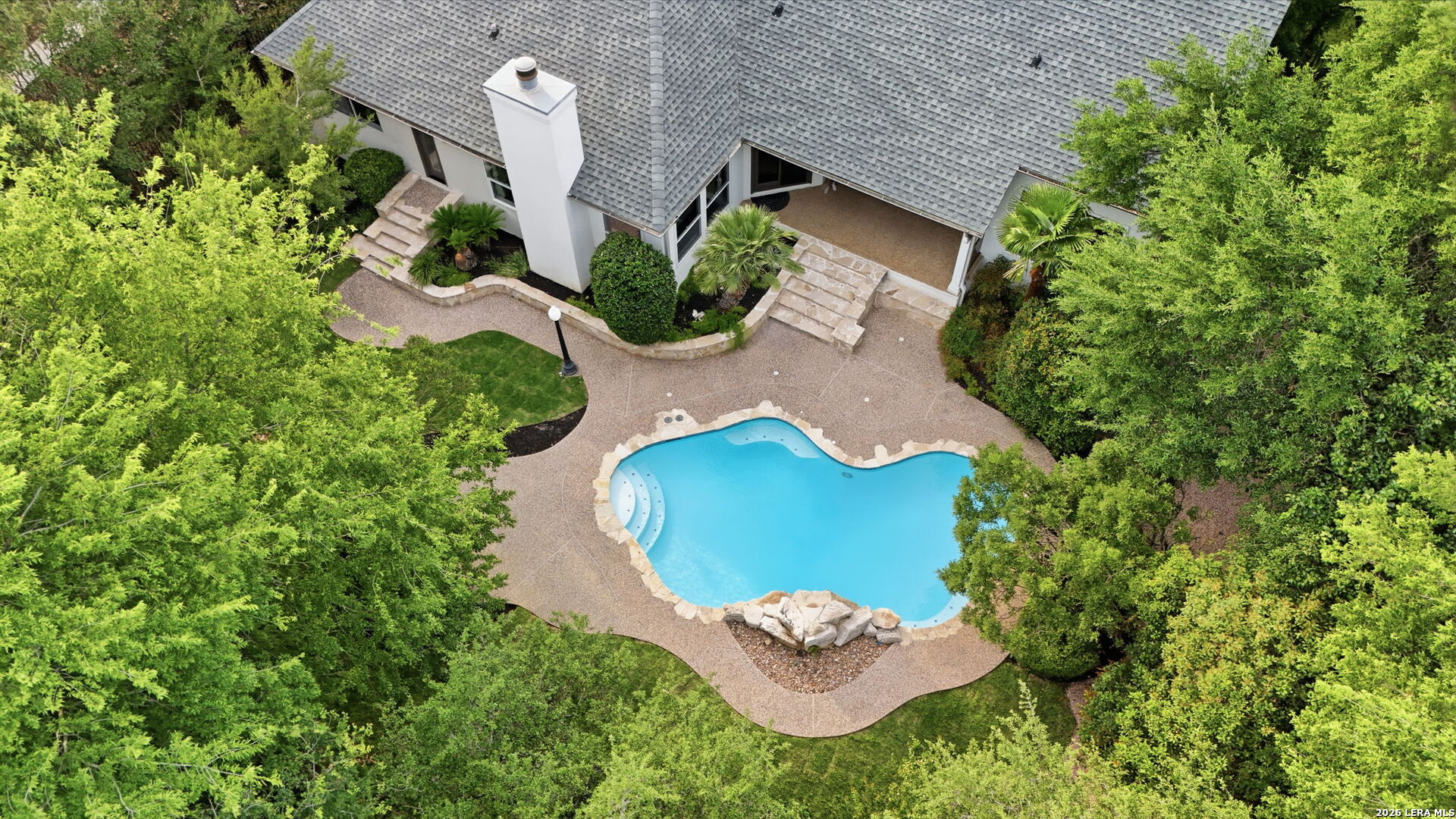 2810 Falling Brook