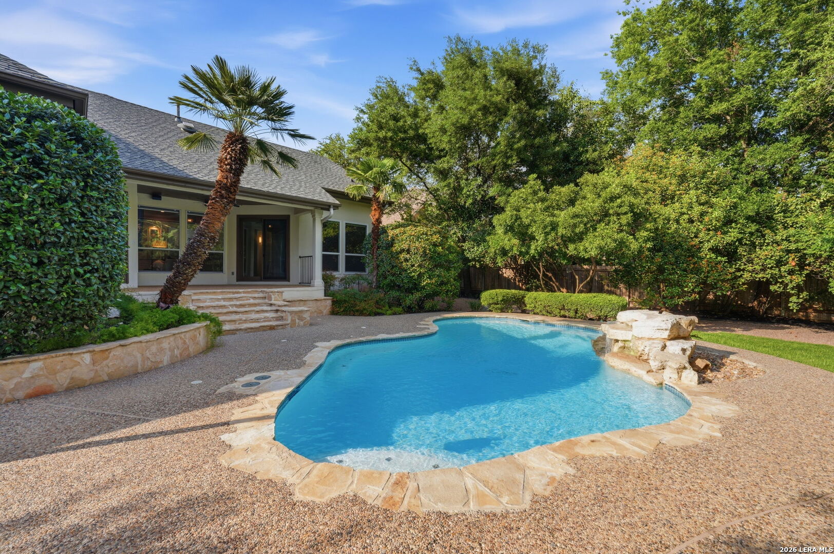 2810 Falling Brook