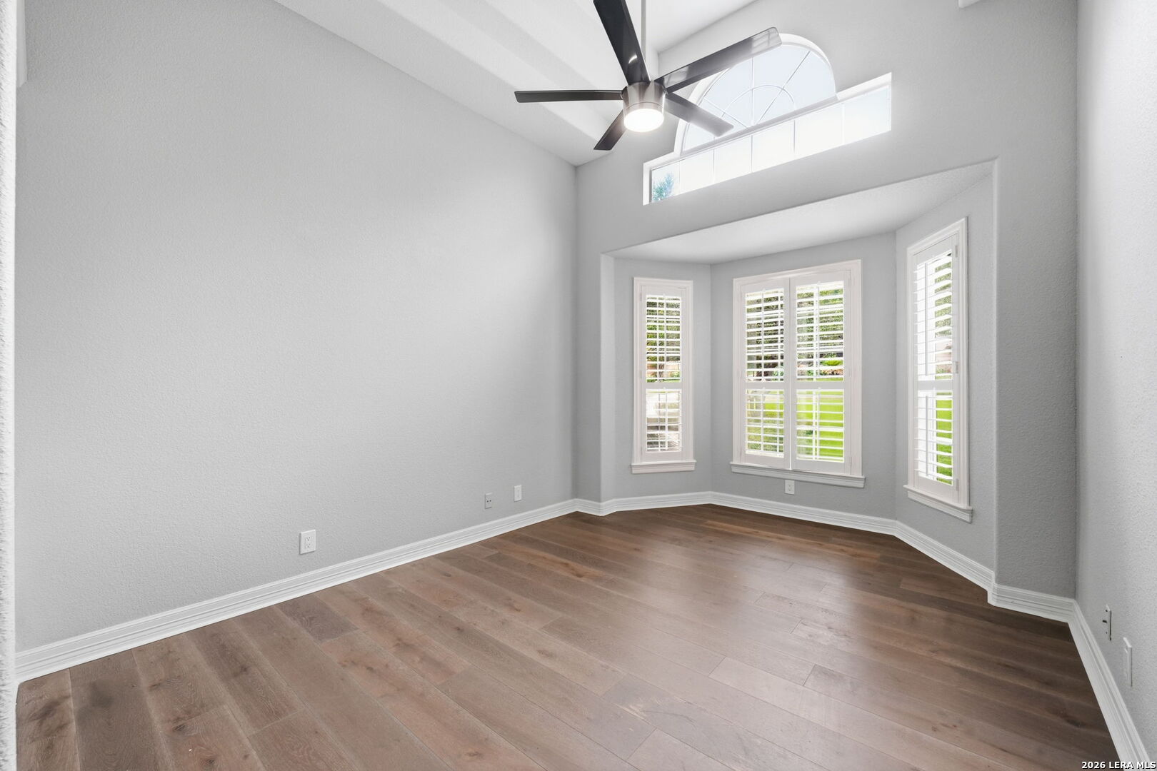 2810 Falling Brook