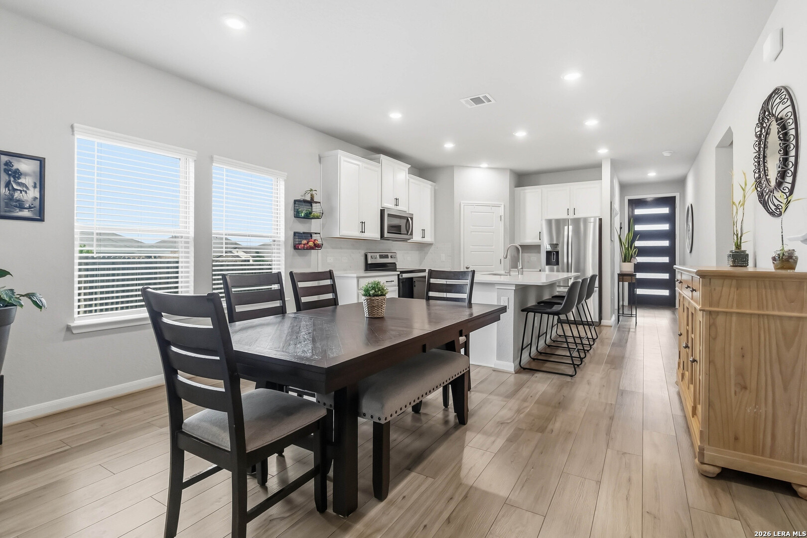 335 SHELTON PASS
