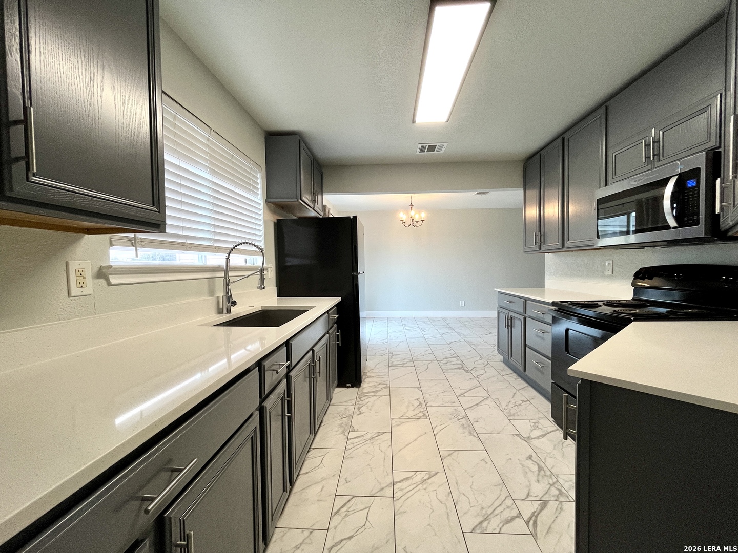 3710 Candleglenn