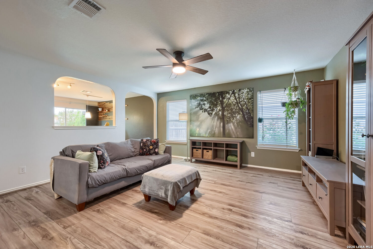 2240 Stoneleigh