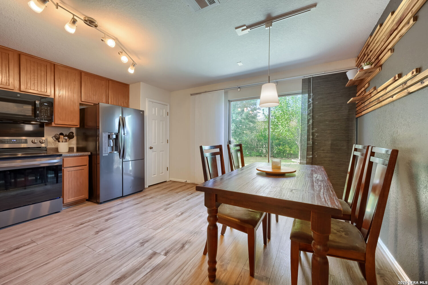 2240 Stoneleigh