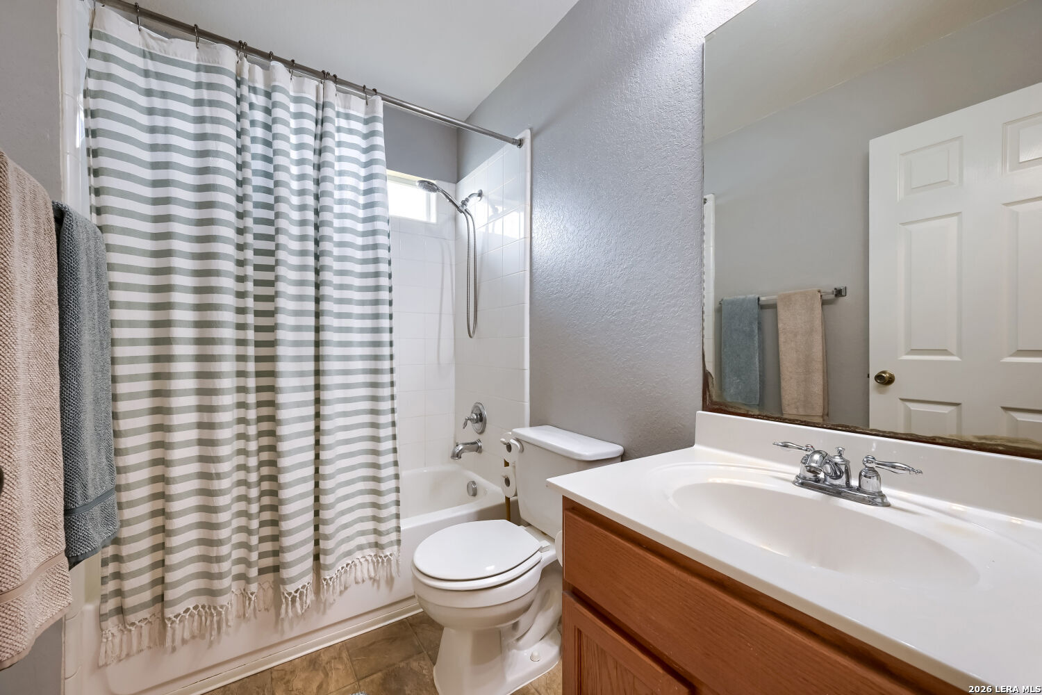 2240 Stoneleigh