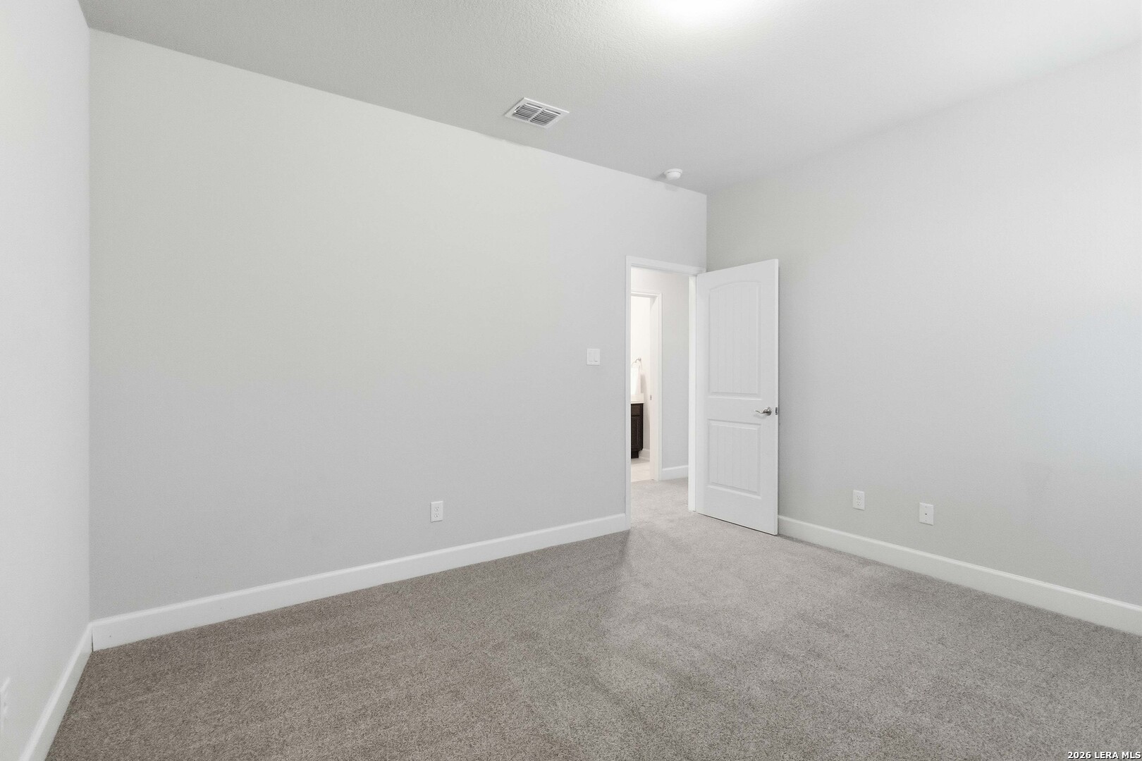 402 SUNDANCE WAY
