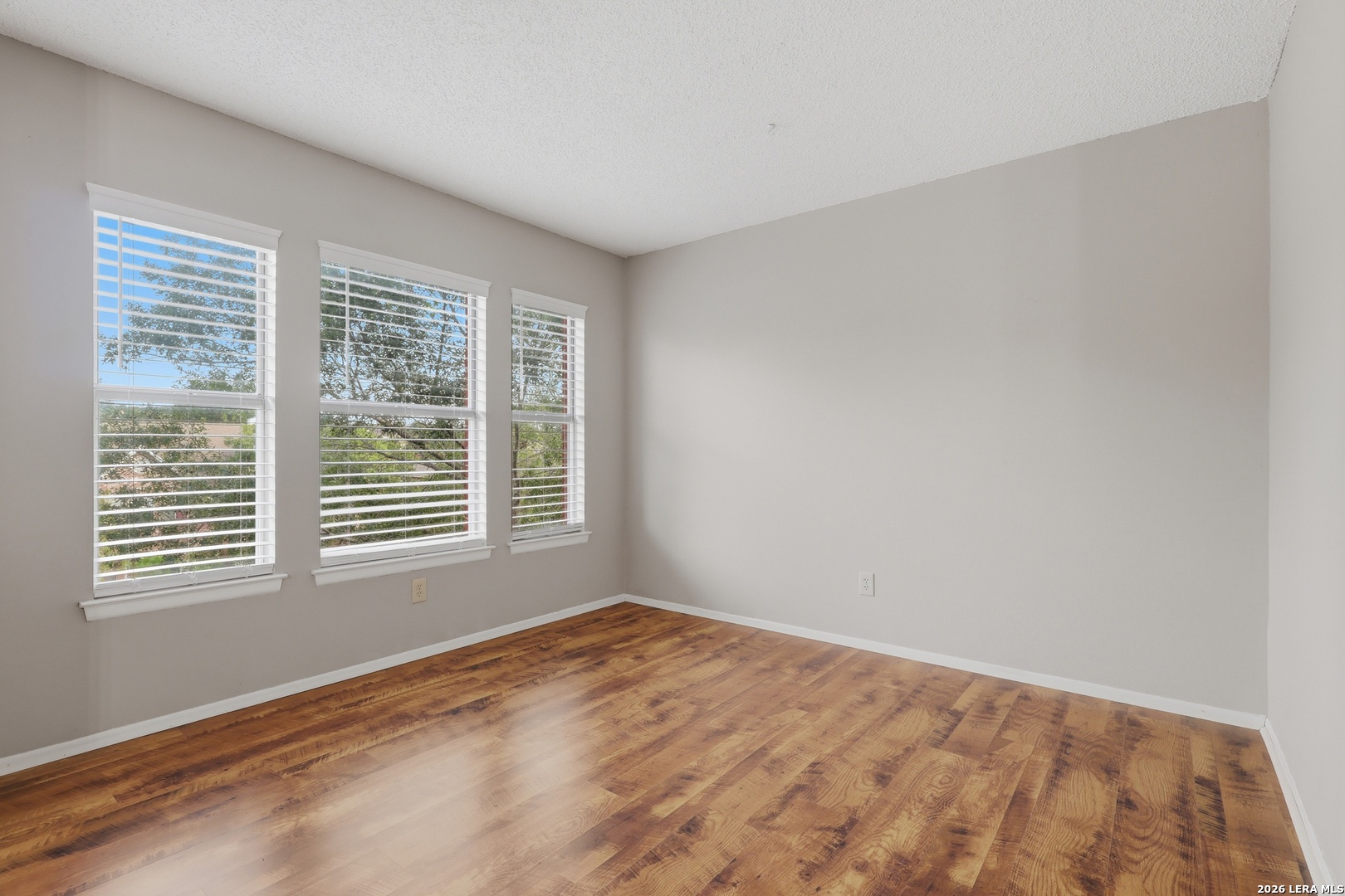 25031 GRANITE PATH