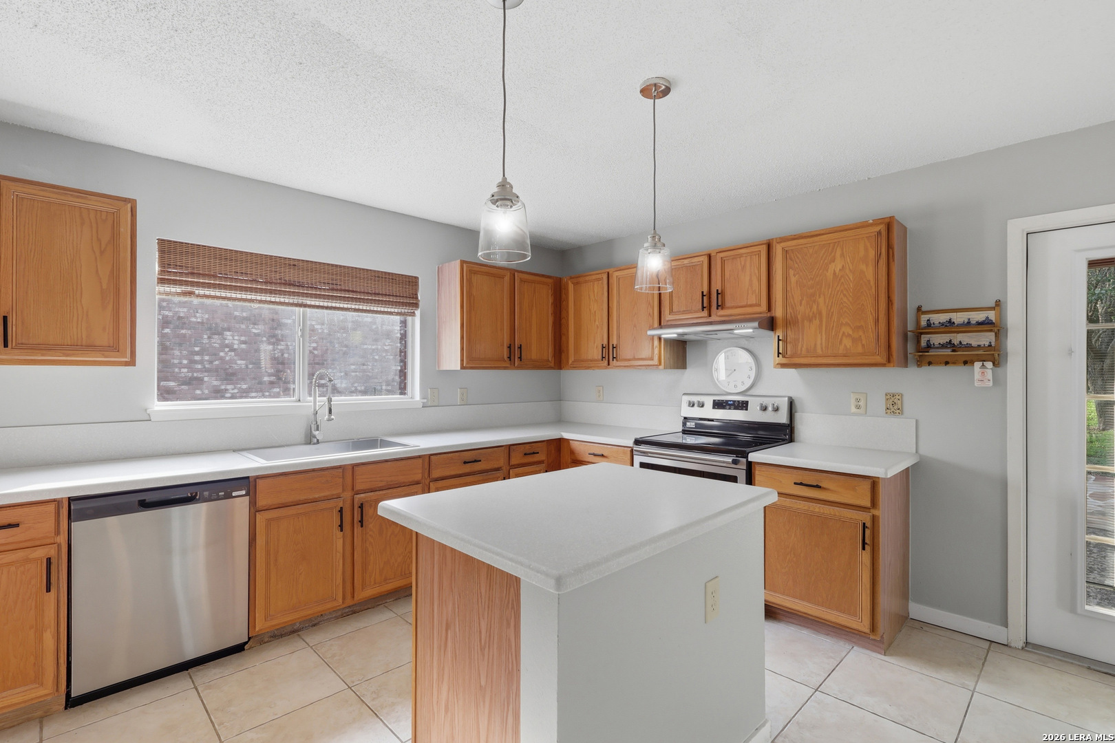 25031 GRANITE PATH
