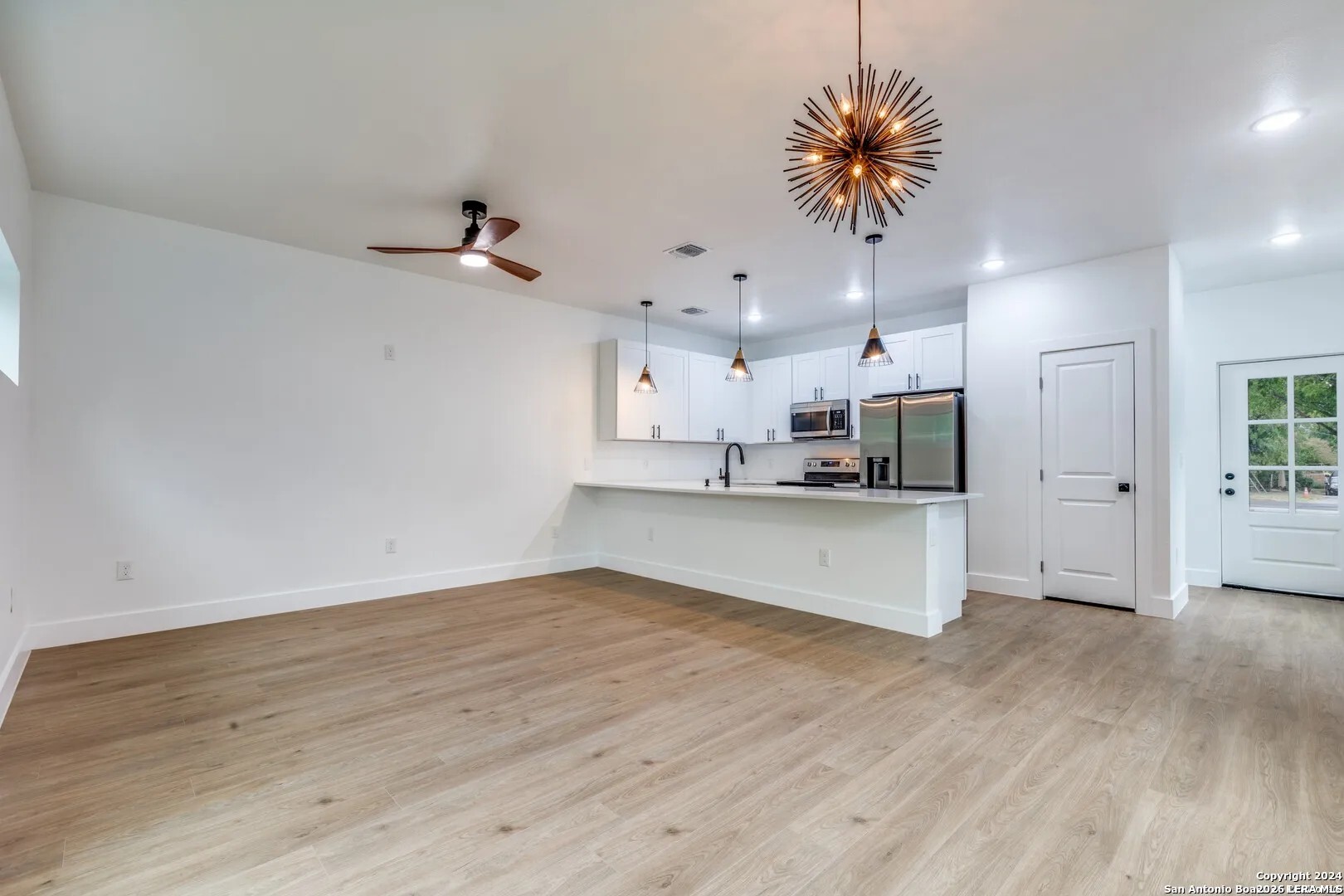 531 Essex 202