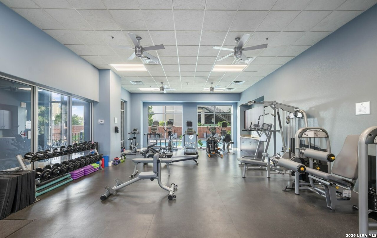 215 CENTER ST APT 1805