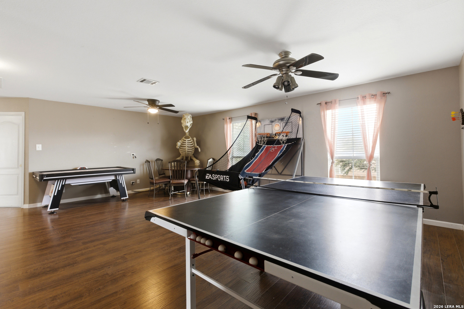 426 BRIDLE RDG