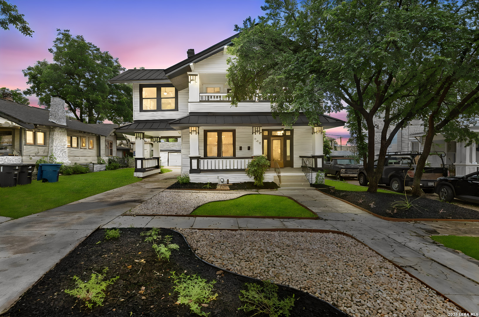 940 W Mulberry