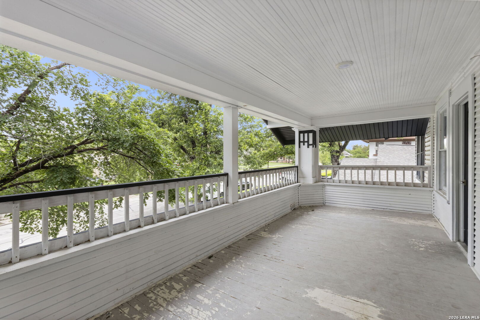 940 W Mulberry
