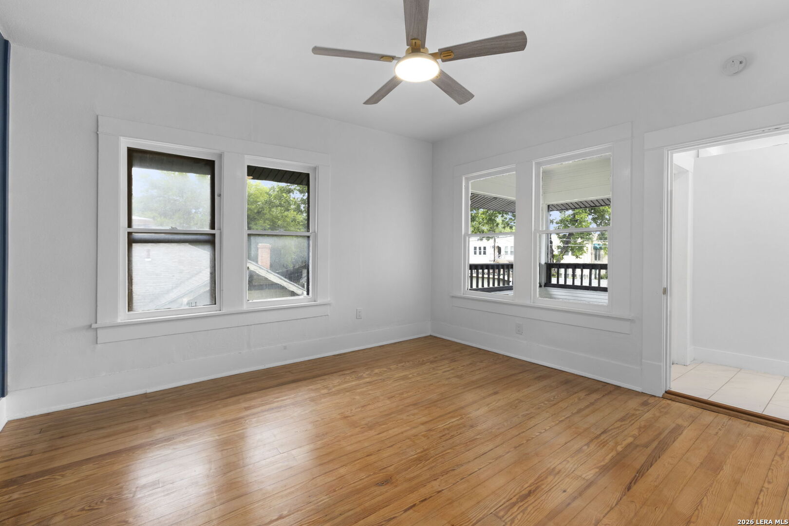 940 W Mulberry