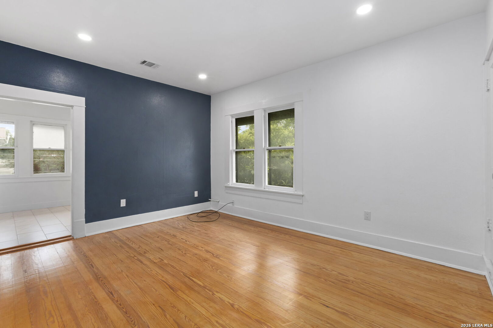 940 W Mulberry