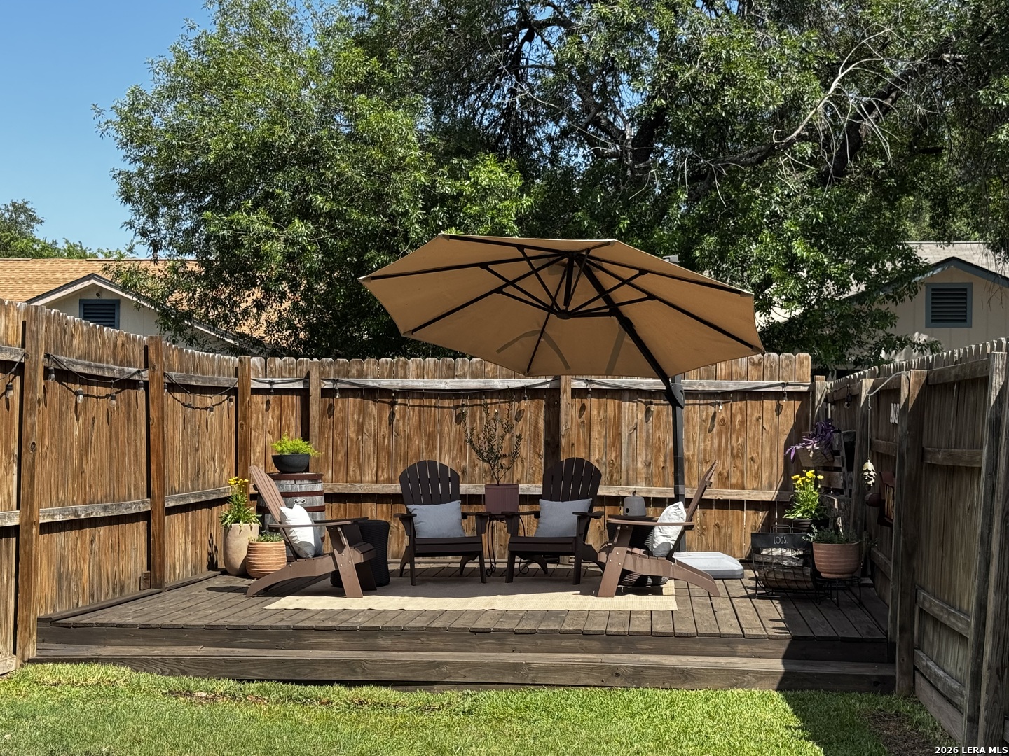 12146 Magnolia Blossom