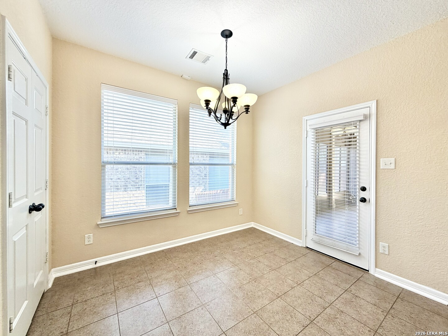 2415 Cortona Mist