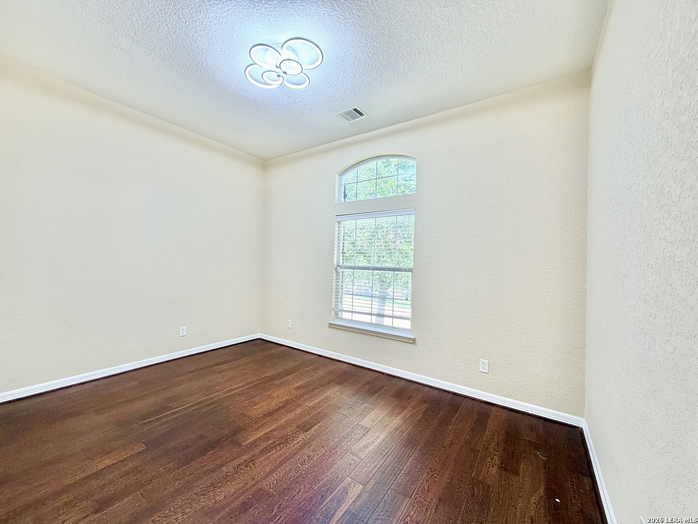 2415 Cortona Mist