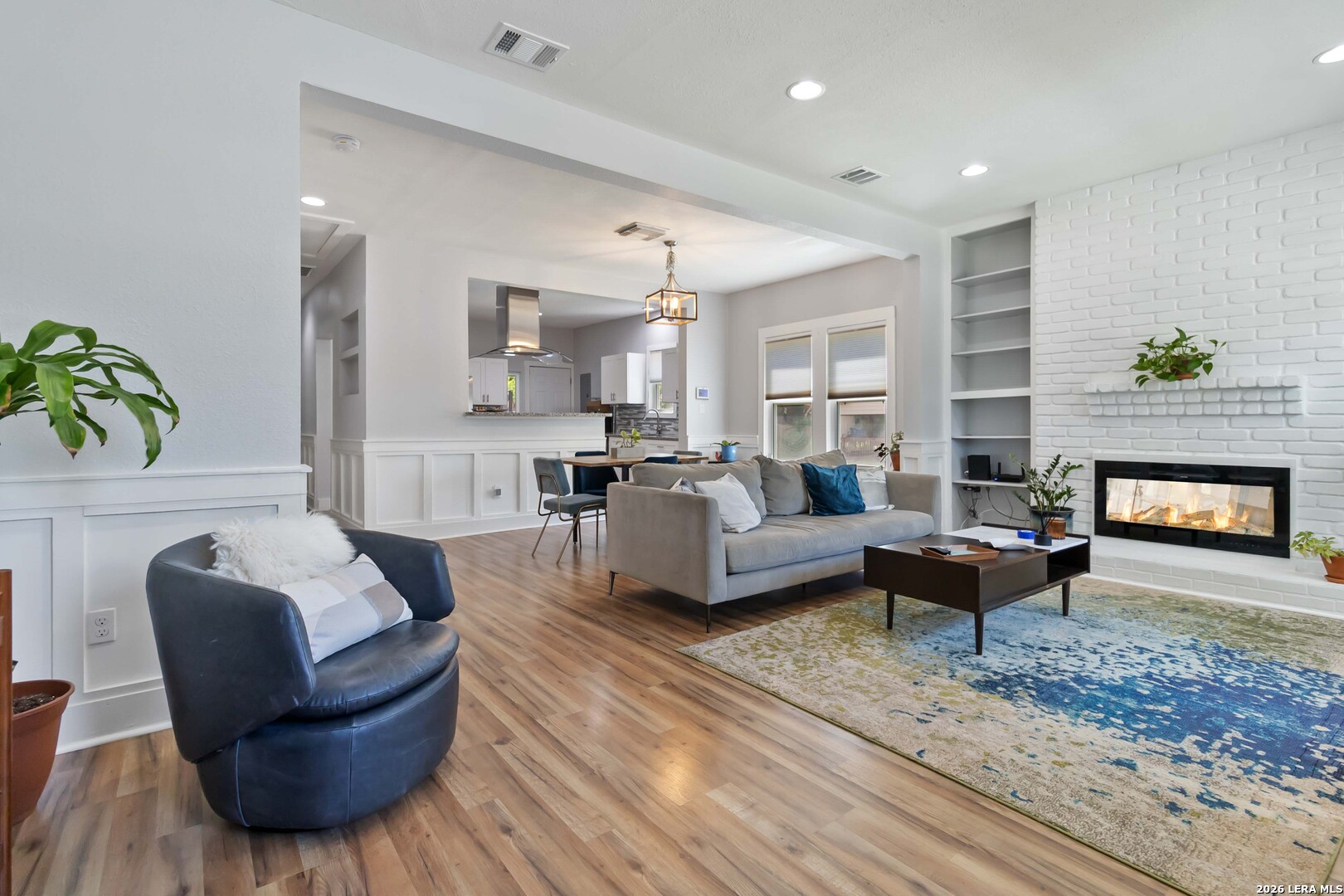 944 Fulton Ave
