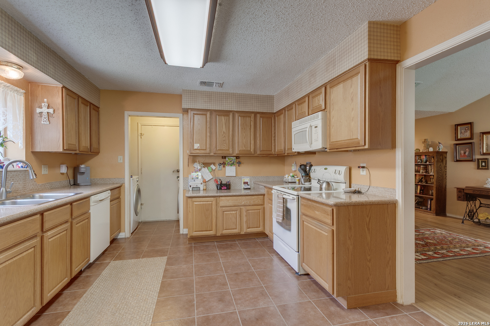4814 CHERRY TREE DR