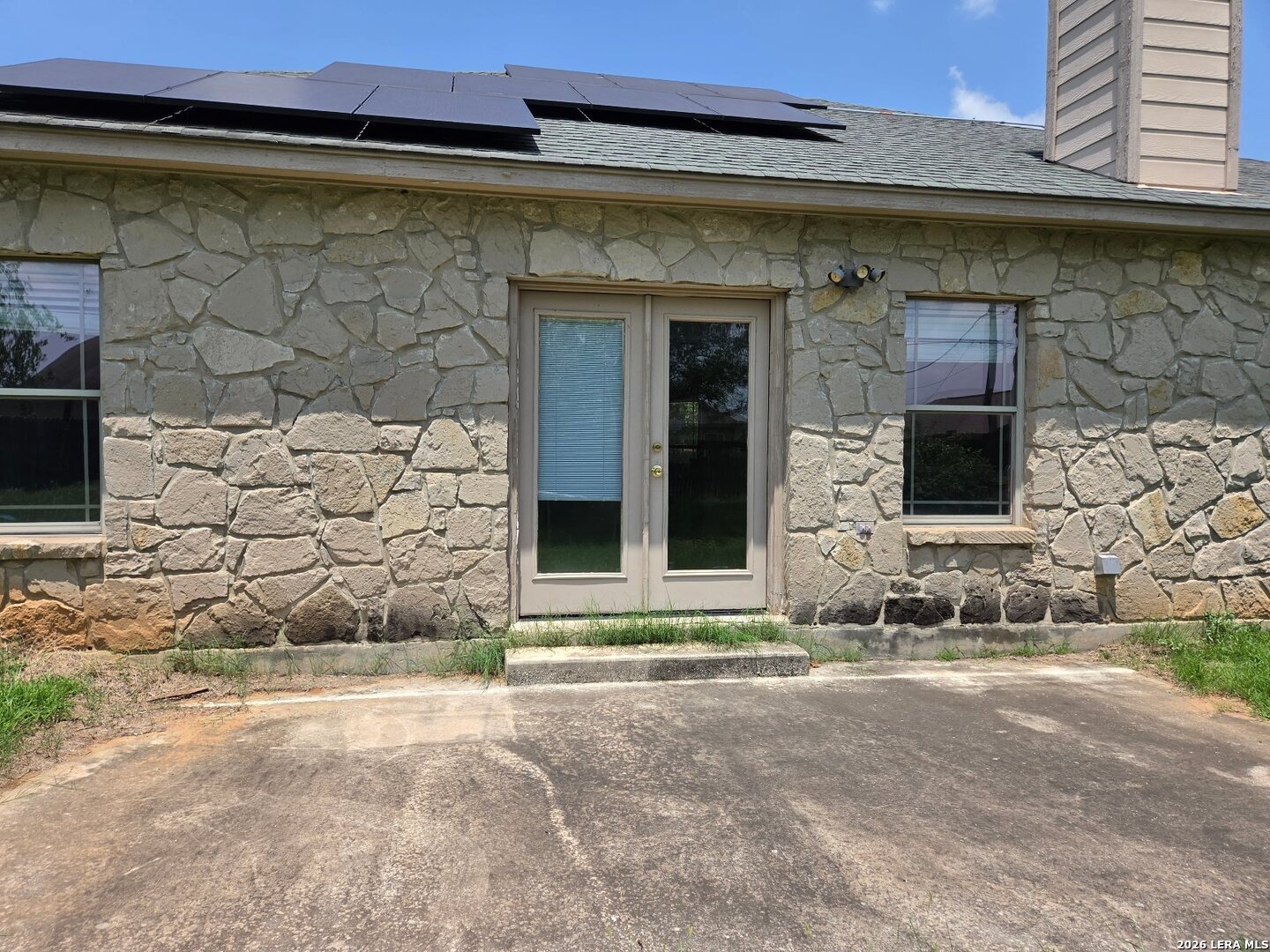 106 Crestway