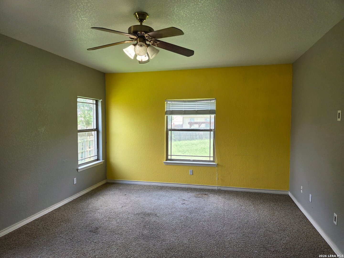106 Crestway