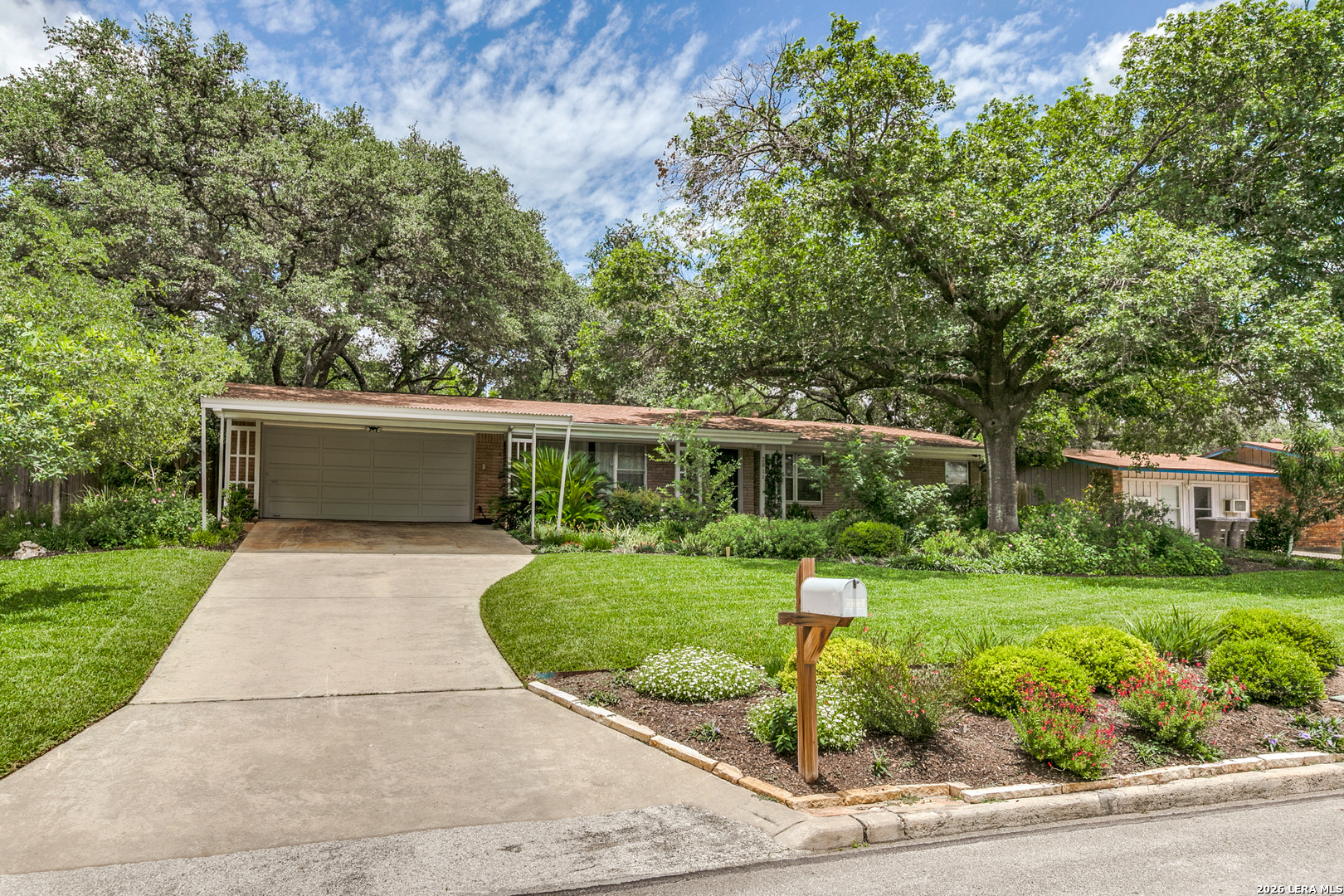 2811 Chisolm Trl