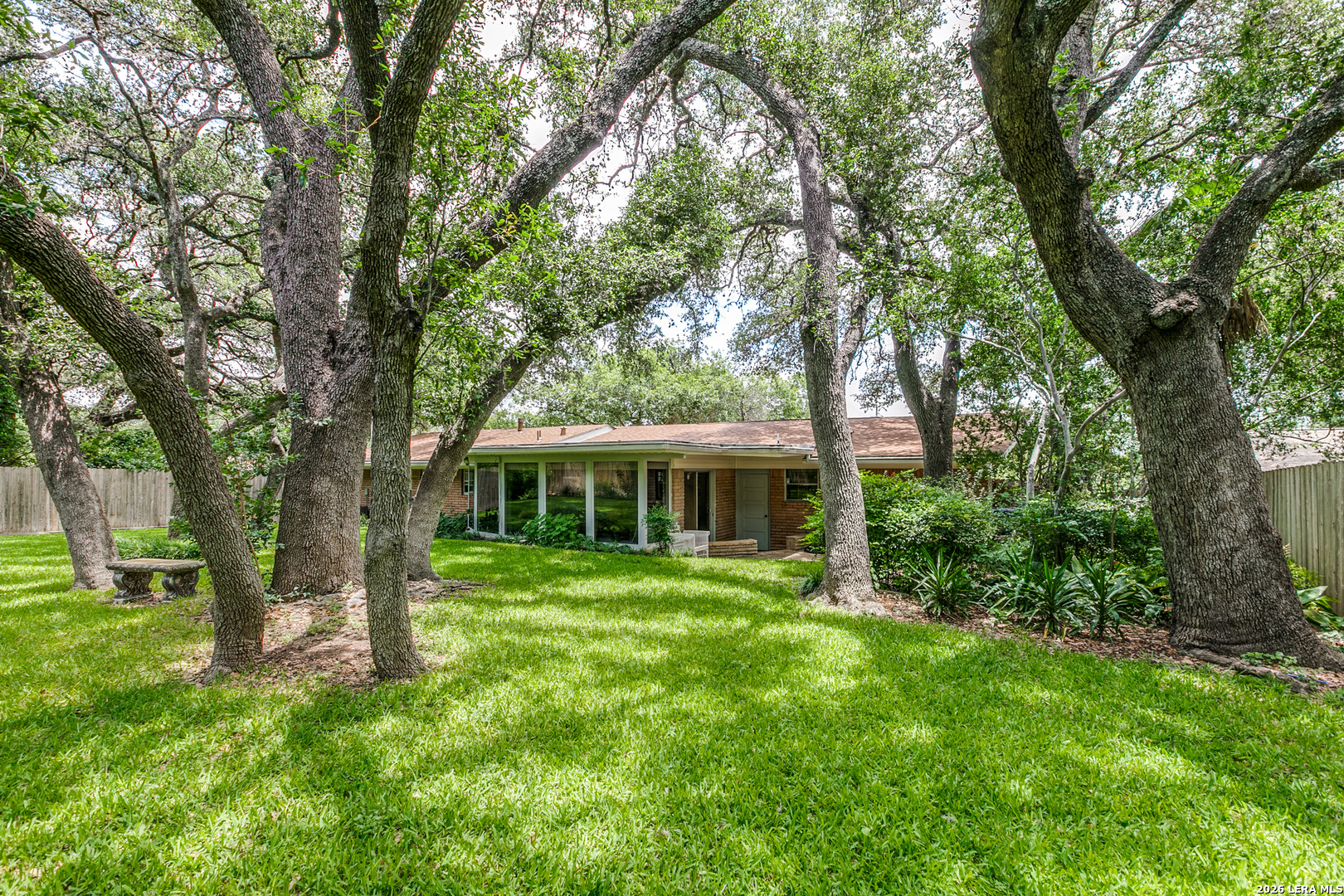 2811 Chisolm Trl