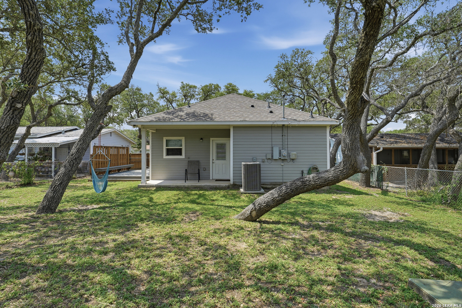 1906 PICTON LN
