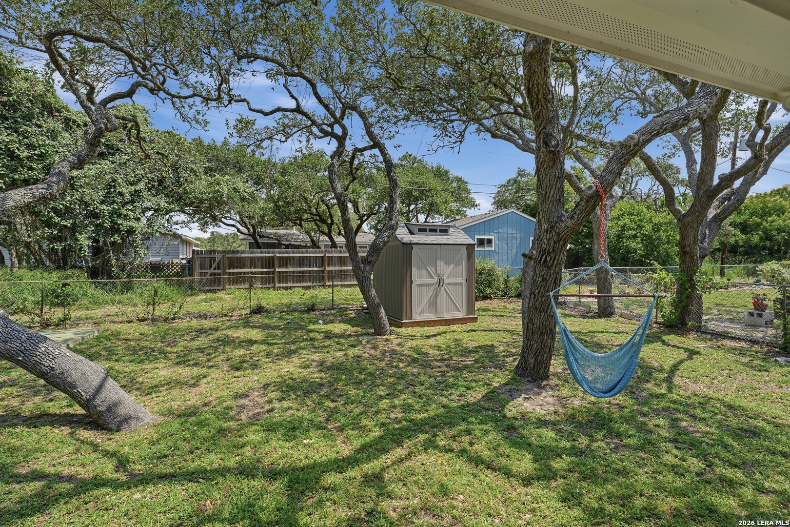 1906 PICTON LN