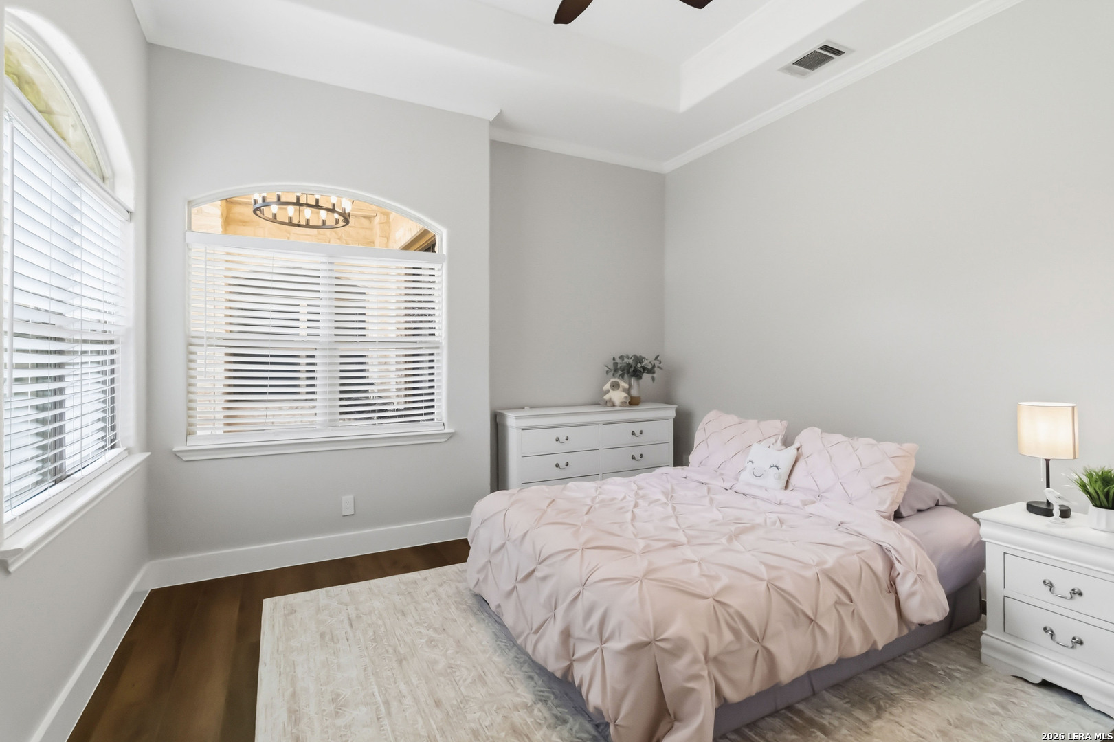 318 Berry Oaks Dr