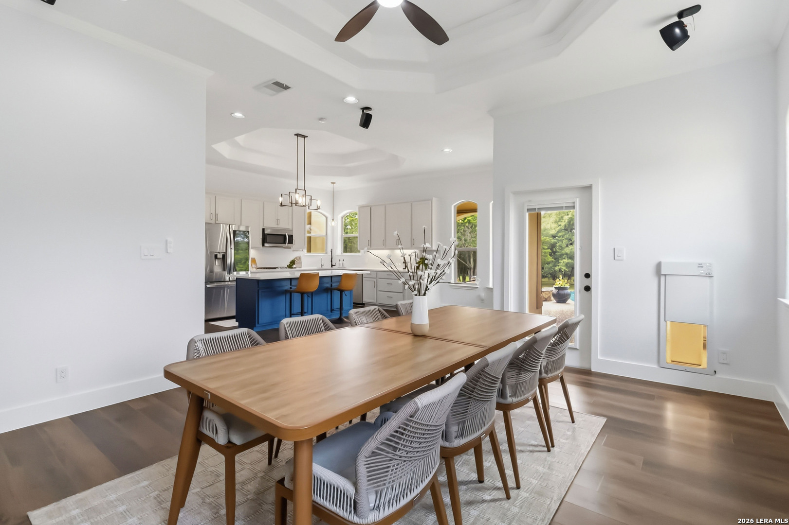 318 Berry Oaks Dr