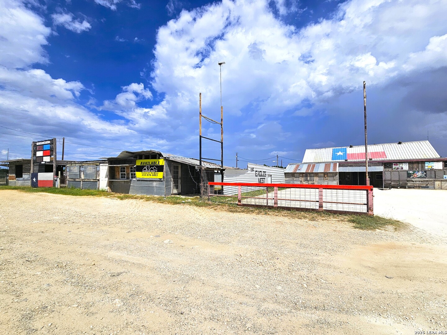 4951 FM 1283
