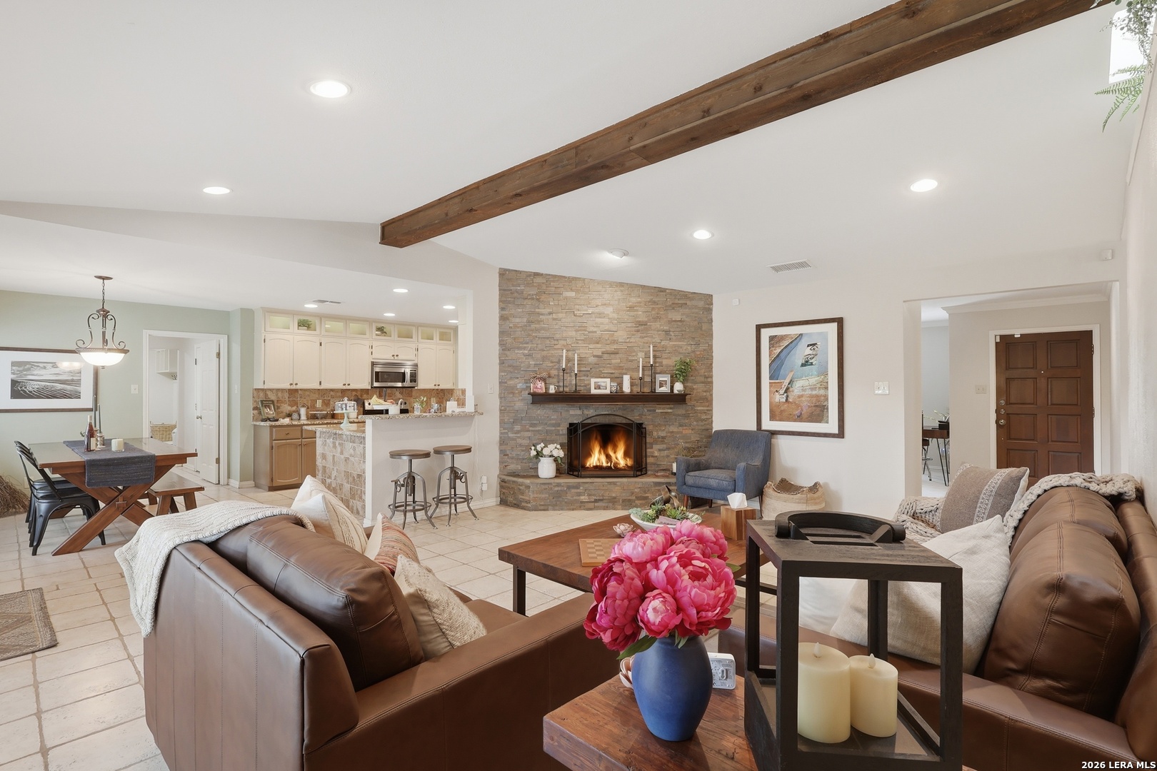2207 OAK BND