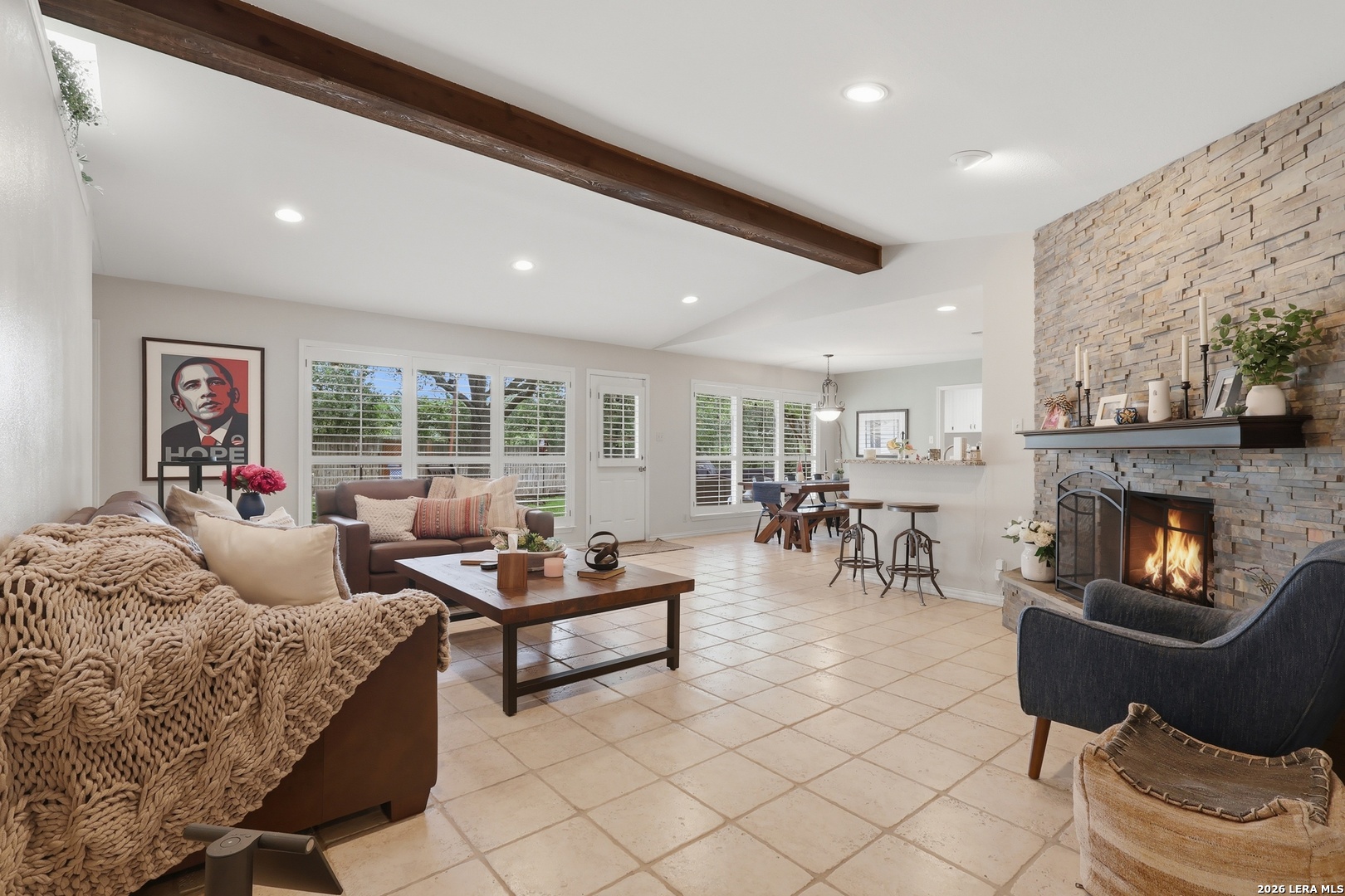 2207 OAK BND