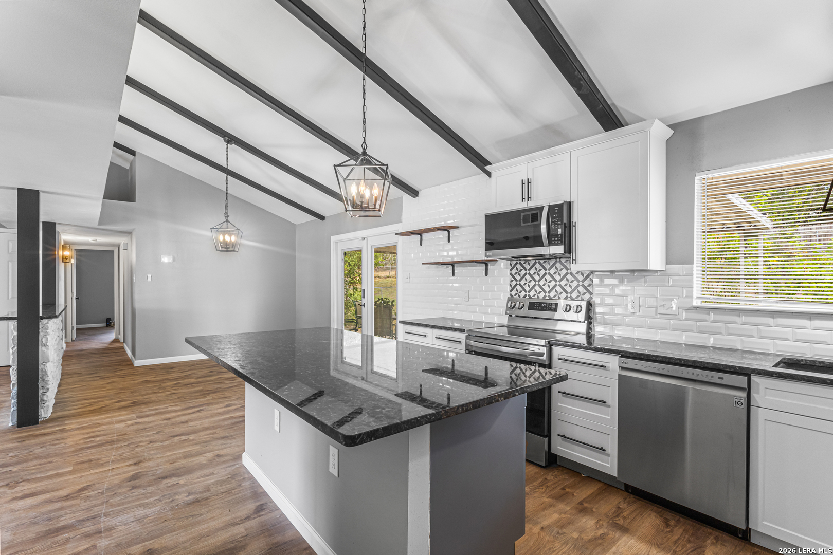 330 WHITECLIFF DR