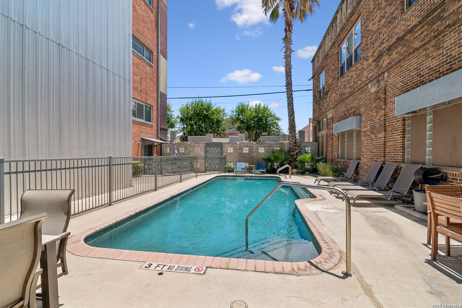 1339 S Flores 203