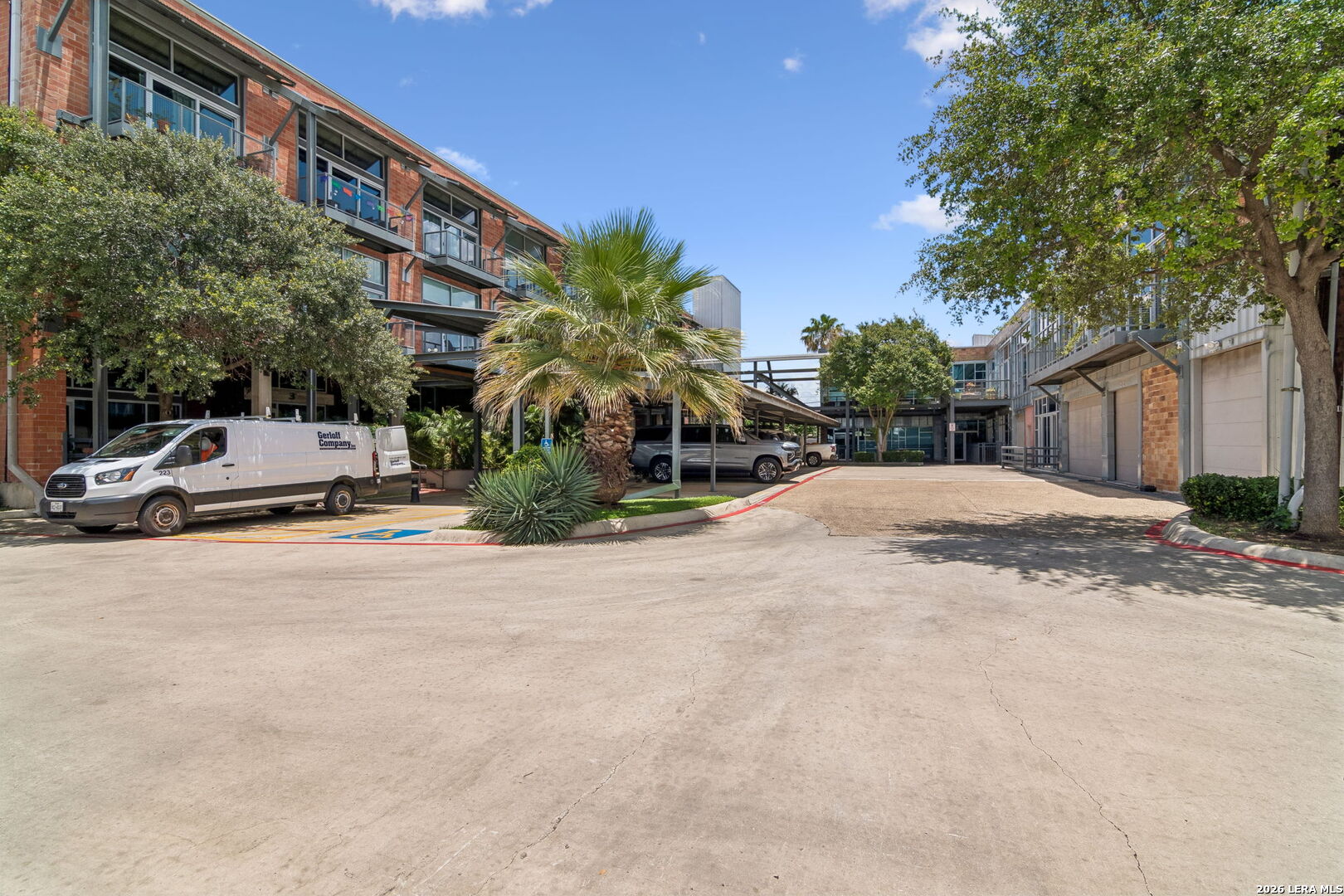 1339 S Flores 203