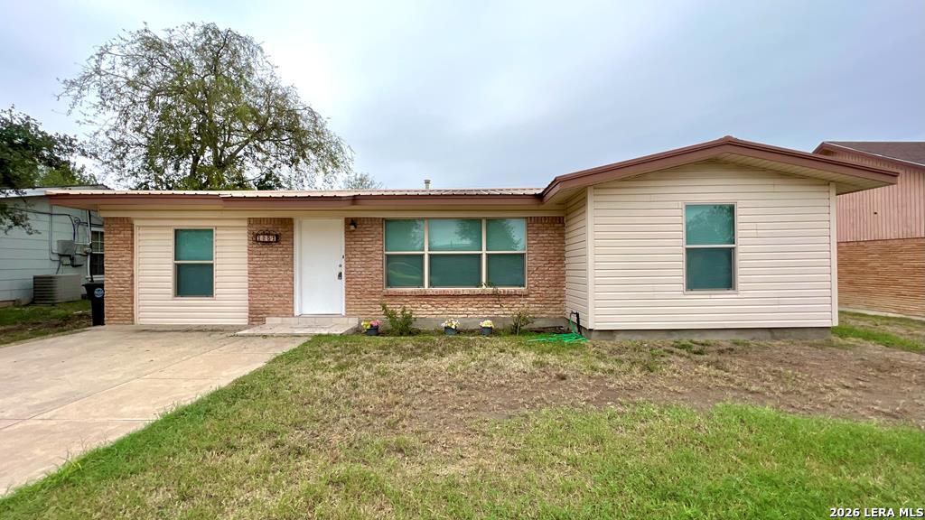 1251 Ricks Dr