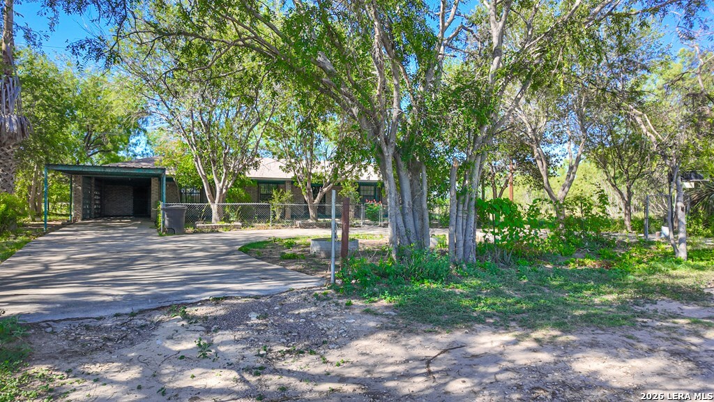 220 Elizondo Rd