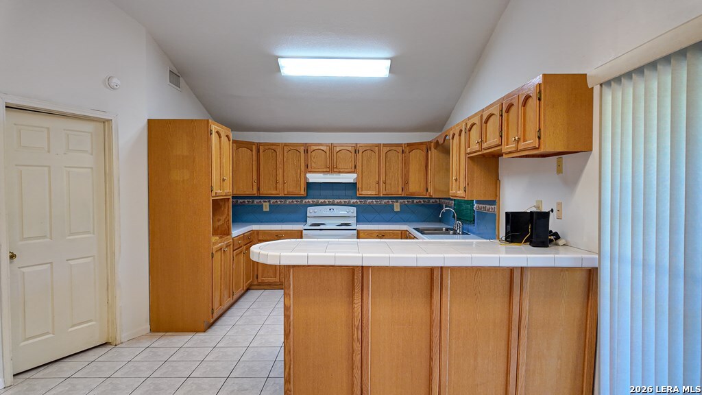 220 Elizondo Rd