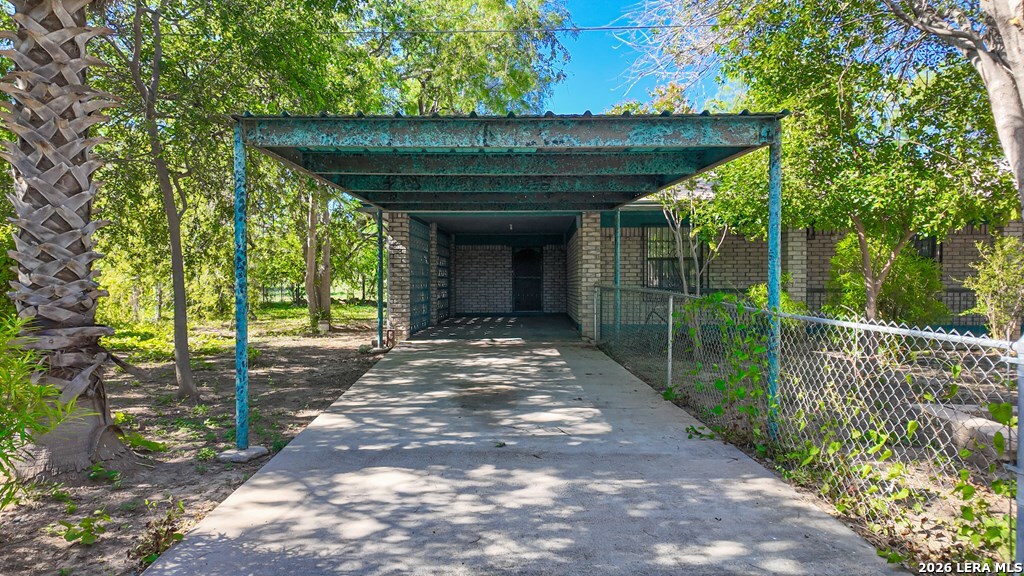 220 Elizondo Rd