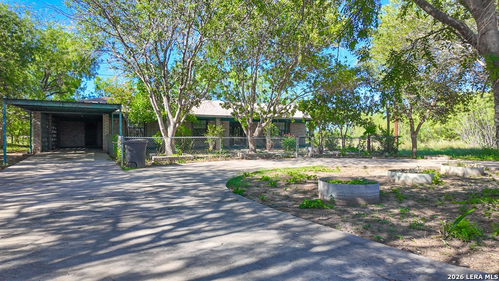 220 Elizondo Rd