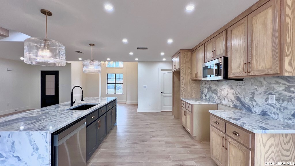 403 Westlakes Blvd