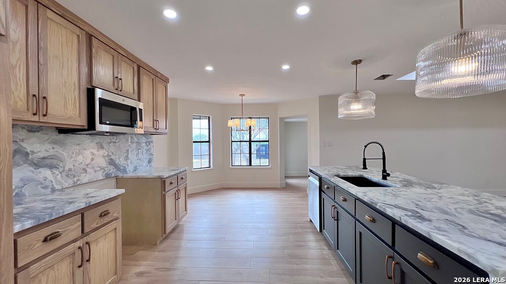 403 Westlakes Blvd