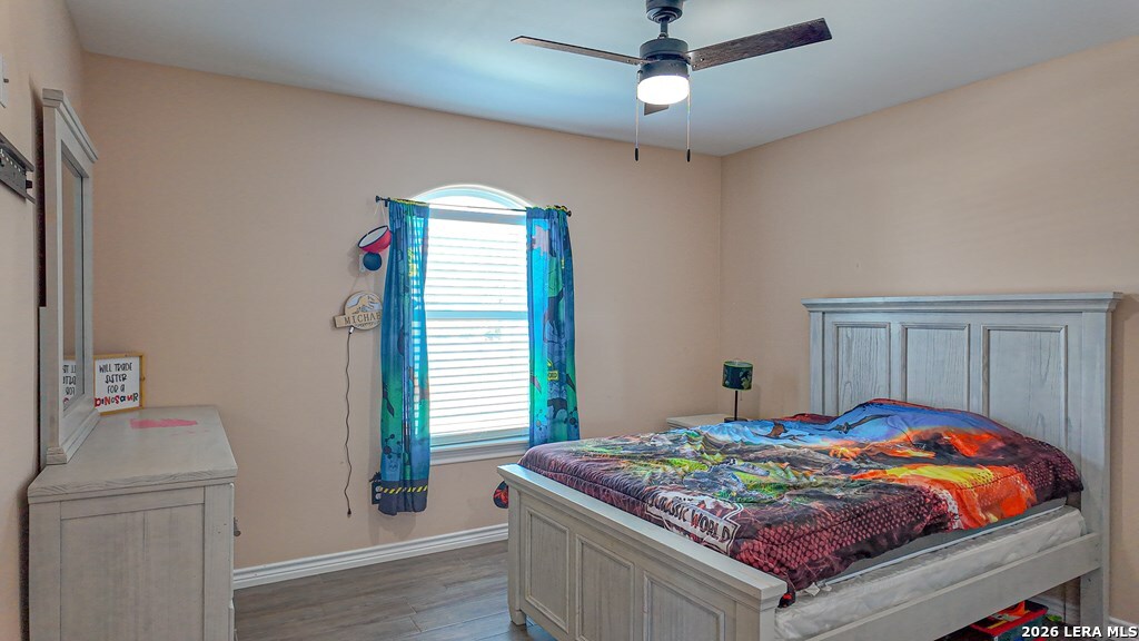 120 Spring View Dr