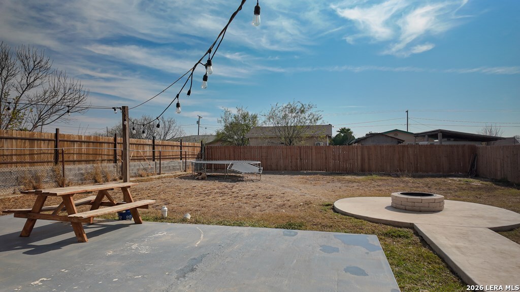 120 Spring View Dr